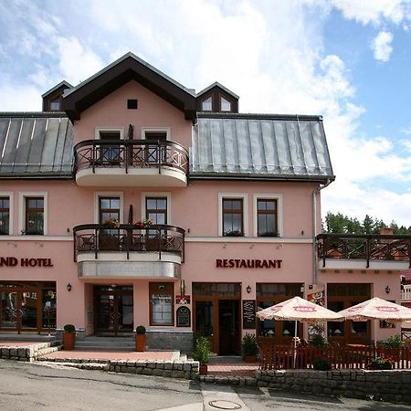 Wellness Hotel Grand Špindlerŭv Mlýn Luaran gambar