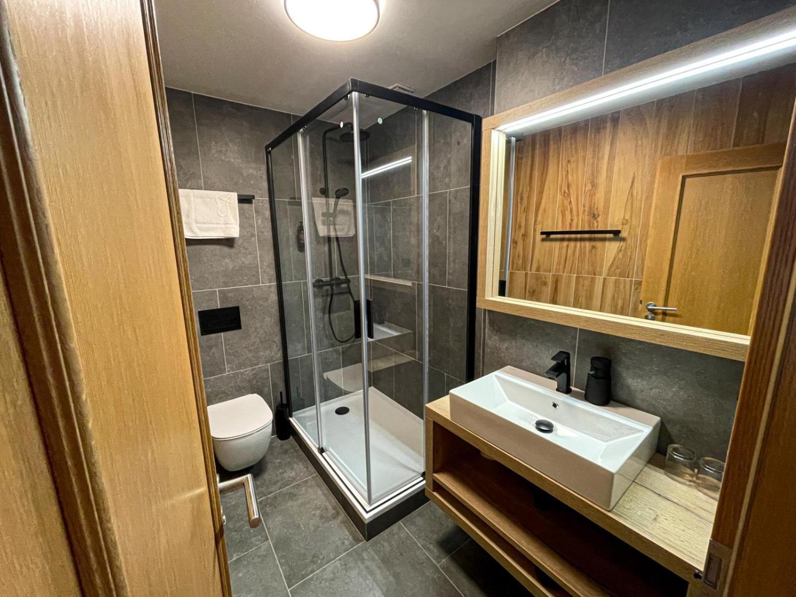 Wellness Hotel Grand Špindlerŭv Mlýn Luaran gambar