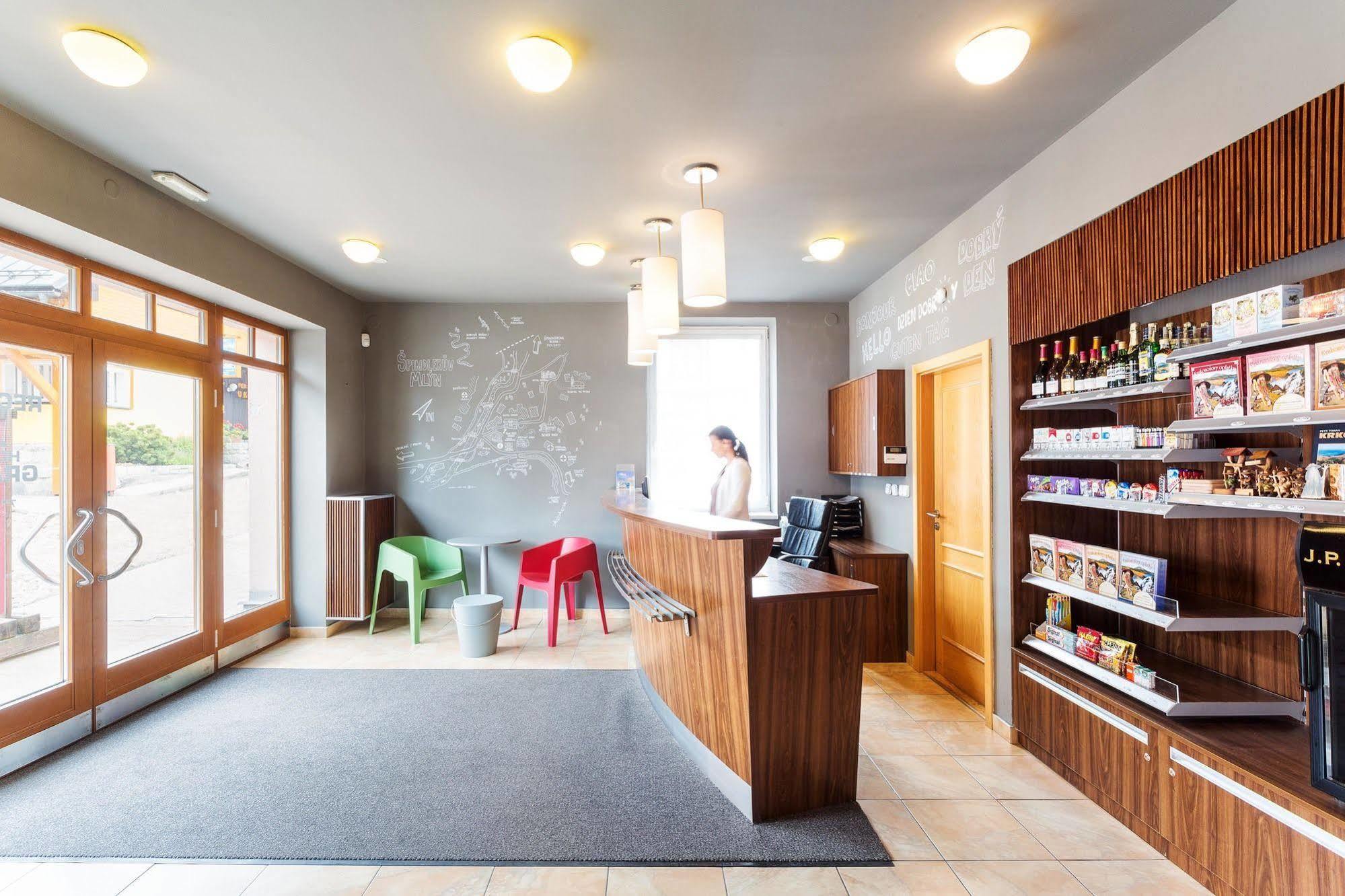 Wellness Hotel Grand Špindlerŭv Mlýn Luaran gambar